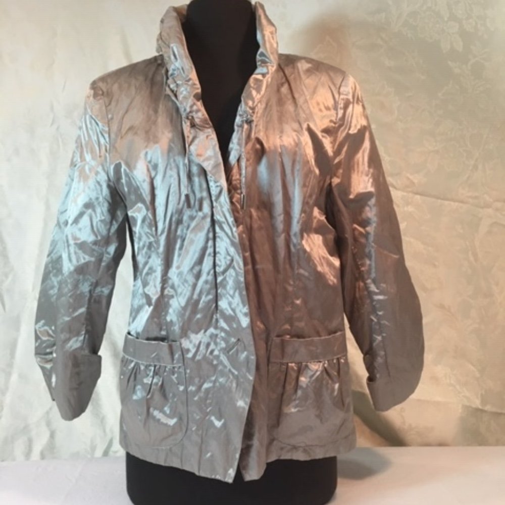 CHICO'S Buttoned Rain Jacket w/Pockets Packable Washable Size 2
